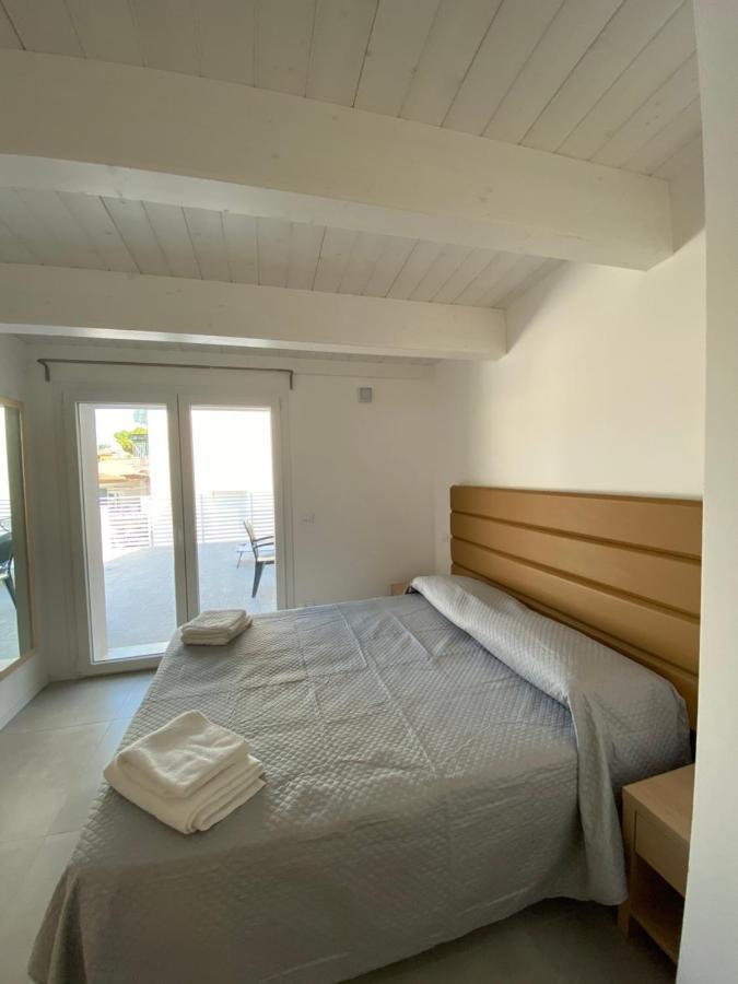 Appartamenti Sunrise Cattolica Luaran gambar